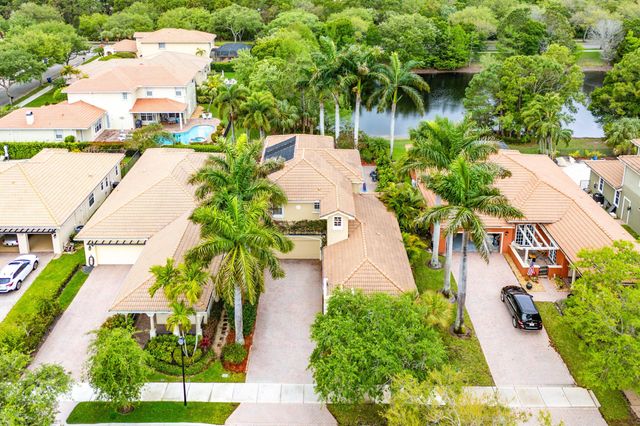 123 Via Castilla, Jupiter, FL 33458