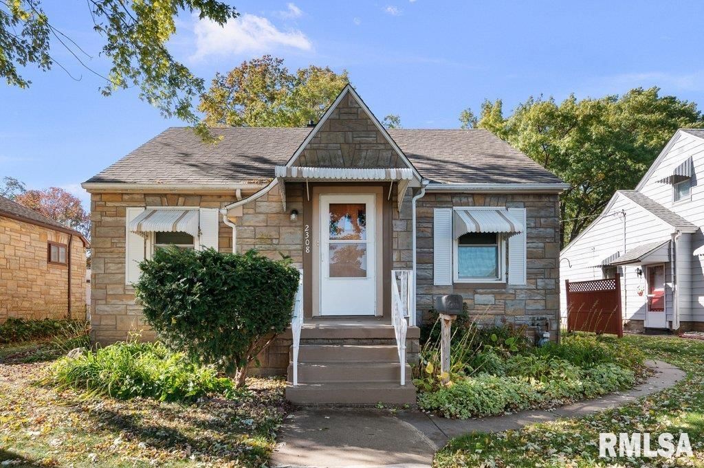 2308 WILKES Avenue, Davenport, IA 52804