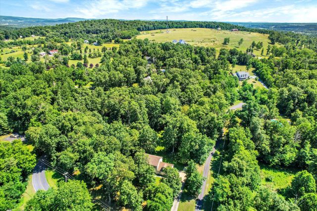 249 CARR HILL RD, Gettysburg, PA 17325