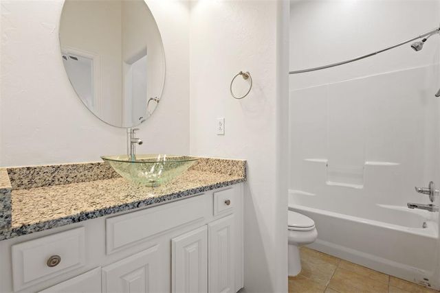 4613 Southcreek Road, Oklahoma City, OK 73165