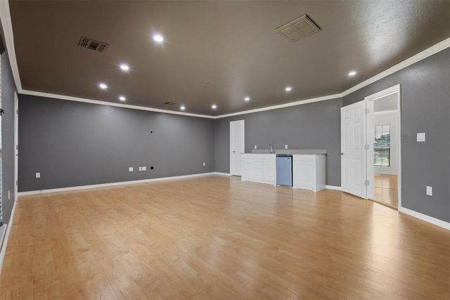 4613 Southcreek Road, Oklahoma City, OK 73165
