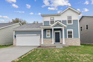 32004 Savannah Drive, Lakemoor, IL 60051