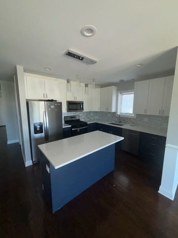 1327 S Fairfield Avenue 3, Chicago, IL 60608