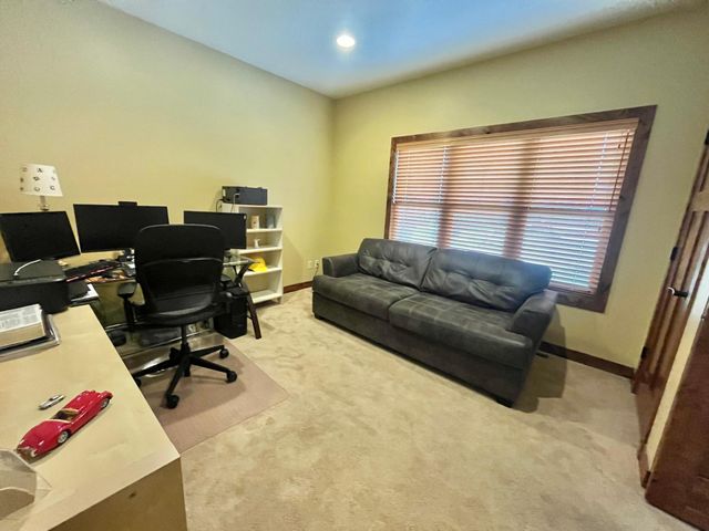 2915 Lake Vista Drive NW, Rochester, MN 55901