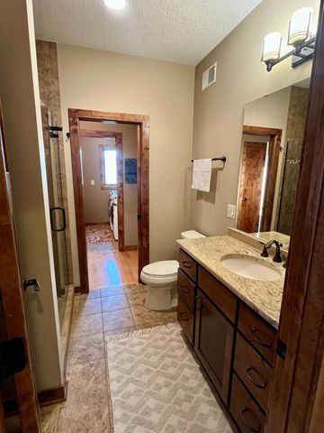2915 Lake Vista Drive NW, Rochester, MN 55901