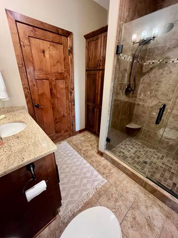 2915 Lake Vista Drive NW, Rochester, MN 55901