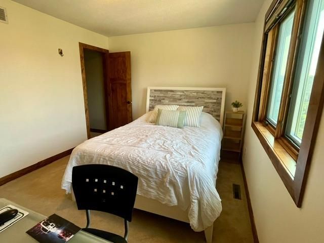 2915 Lake Vista Drive NW, Rochester, MN 55901