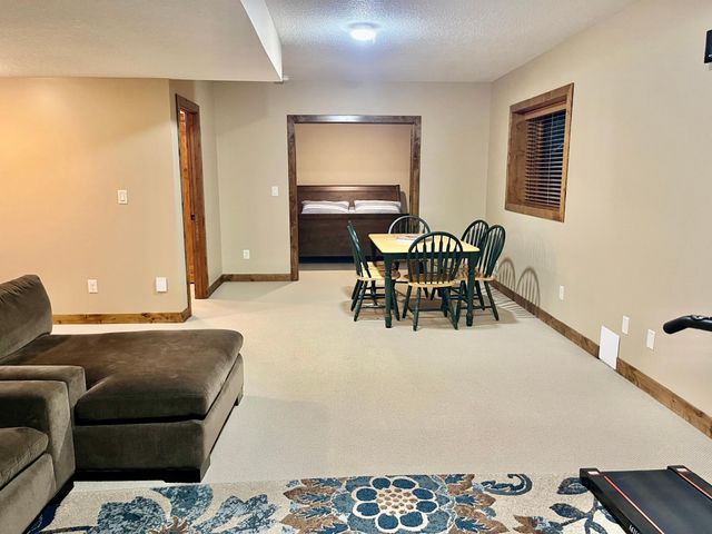 2915 Lake Vista Drive NW, Rochester, MN 55901