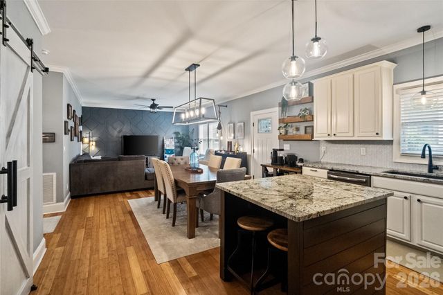 2217 Yadkin Avenue, Charlotte, NC 28205