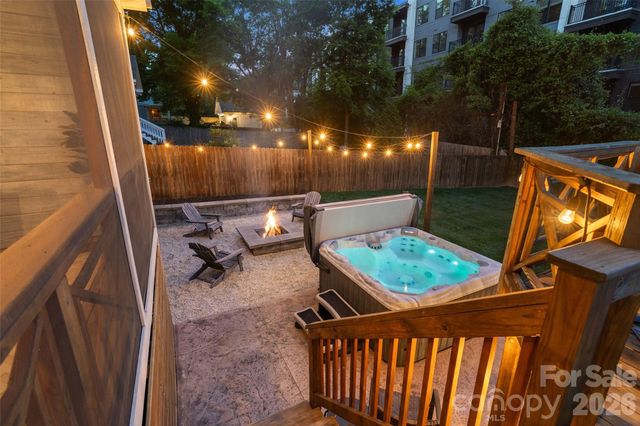 2217 Yadkin Avenue, Charlotte, NC 28205