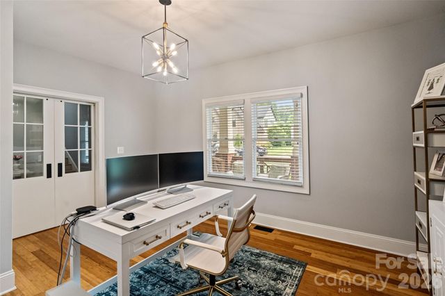 2217 Yadkin Avenue, Charlotte, NC 28205