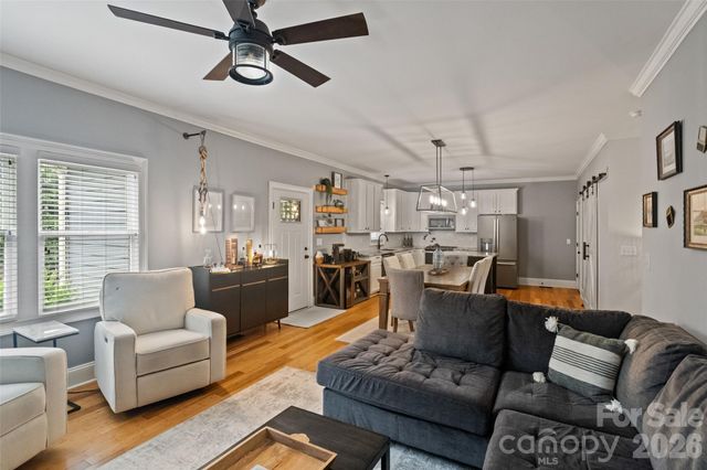 2217 Yadkin Avenue, Charlotte, NC 28205