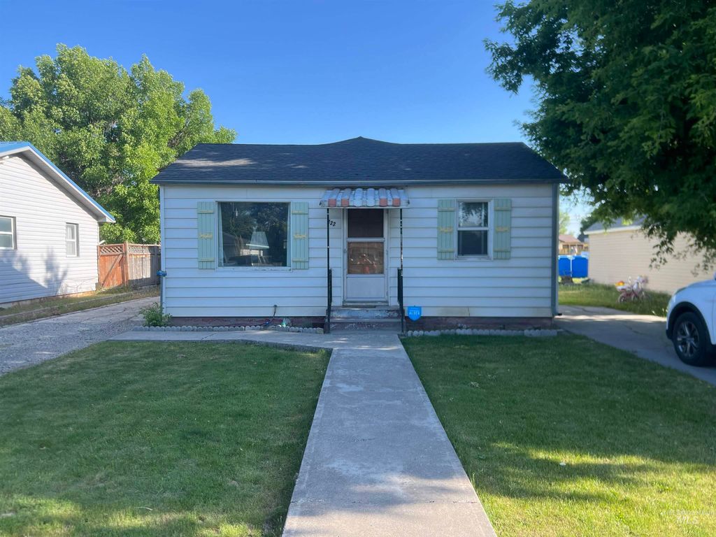 222 E Clark St, Paul, ID 83347