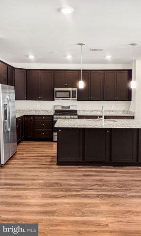 9637 BLOCK ST, Lanham, MD 20706