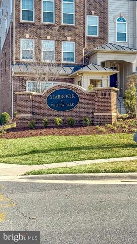 9637 BLOCK ST, Lanham, MD 20706