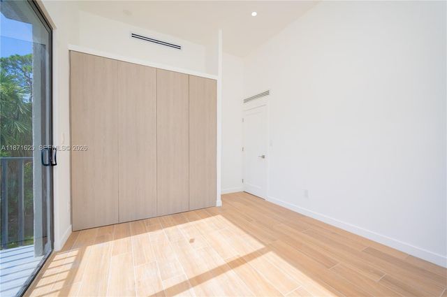 1200 SW 15th Ave, Fort Lauderdale, FL 33312