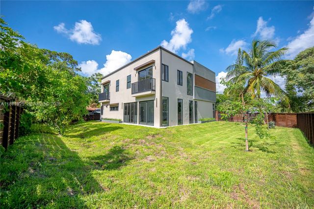 1200 SW 15th Ave, Fort Lauderdale, FL 33312