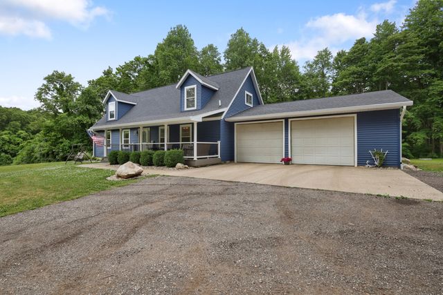 11803 Hoffman Road, Three Rivers, MI 49093
