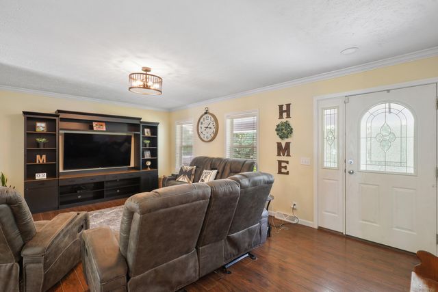 11803 Hoffman Road, Three Rivers, MI 49093