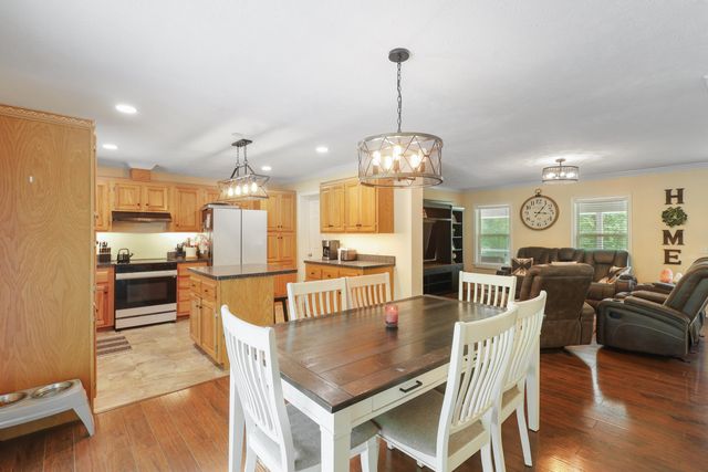 11803 Hoffman Road, Three Rivers, MI 49093