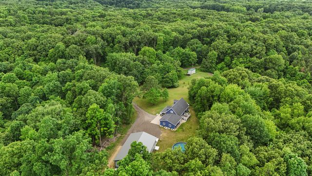 11803 Hoffman Road, Three Rivers, MI 49093