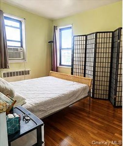 143-36 Barclay Ave 6C, Flushing, NY 11355