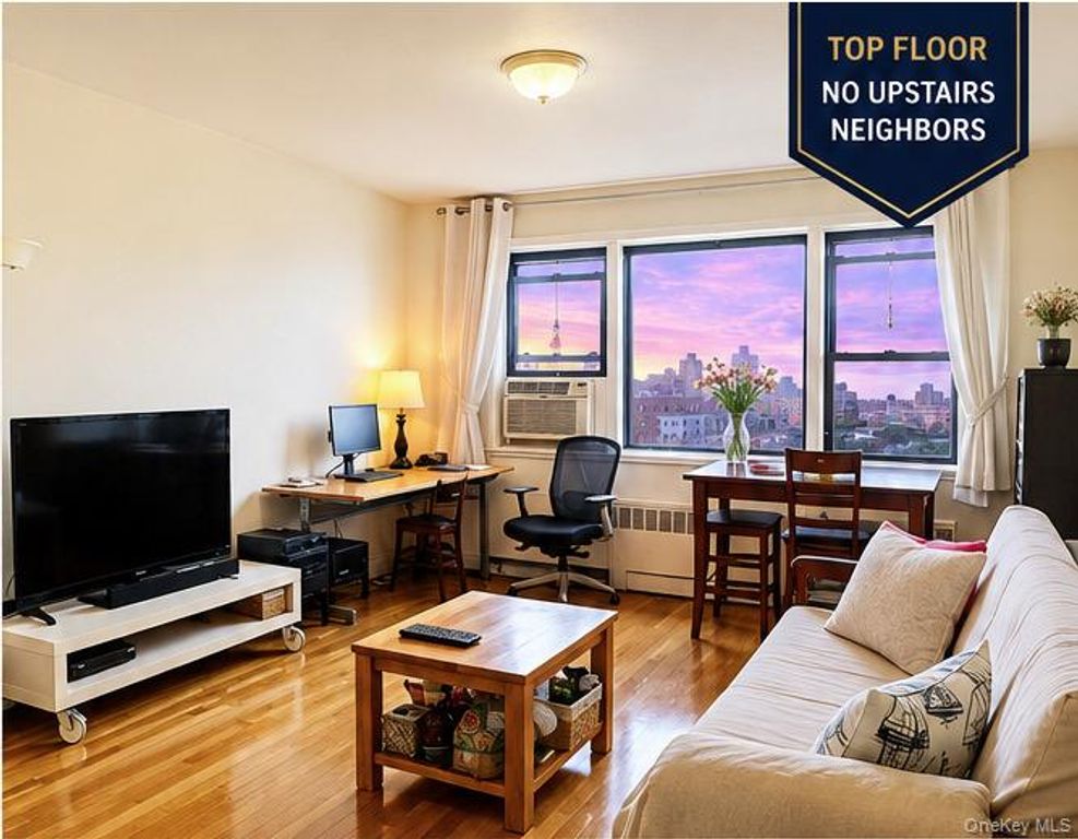143-36 Barclay Ave 6C, Flushing, NY 11355