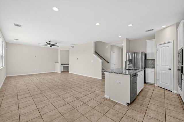 901 Melda ST, Leander, TX 78641