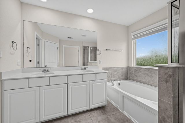901 Melda ST, Leander, TX 78641