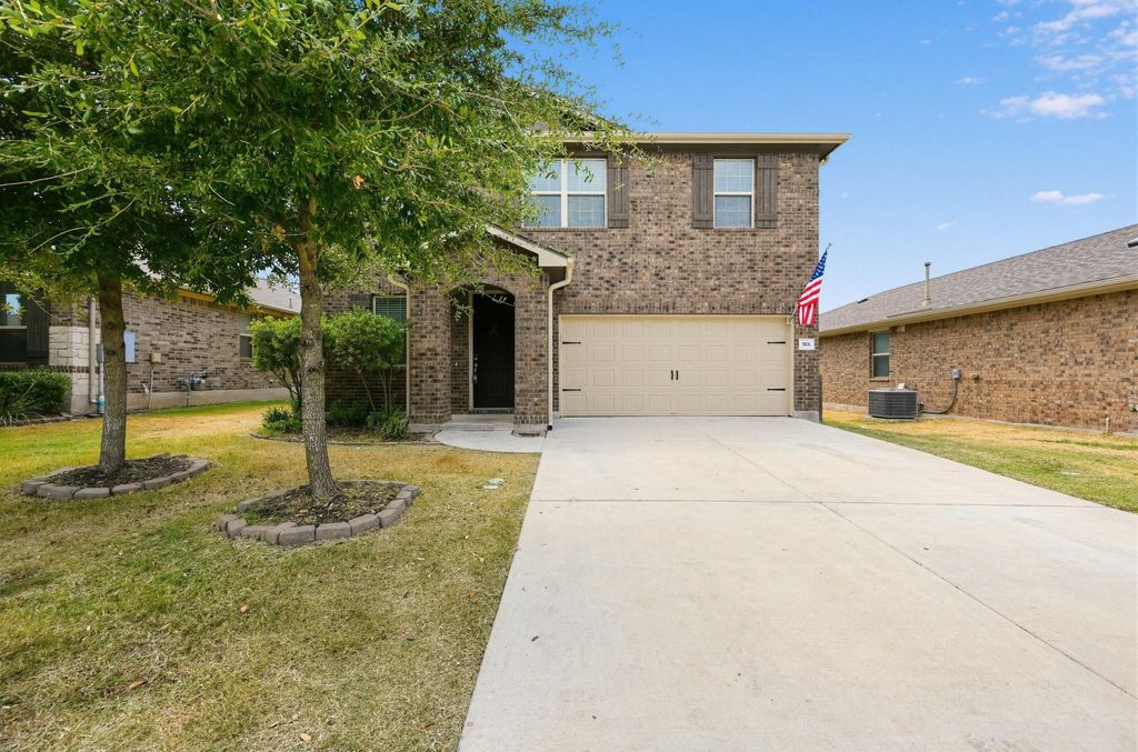 901 Melda ST, Leander, TX 78641