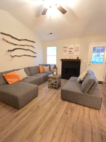 203 Flamingo Drive, Ladson, SC 29456