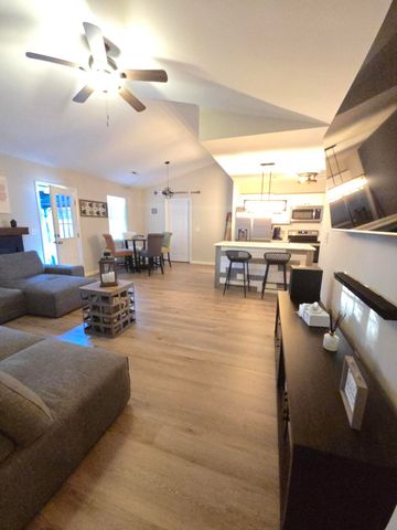 203 Flamingo Drive, Ladson, SC 29456