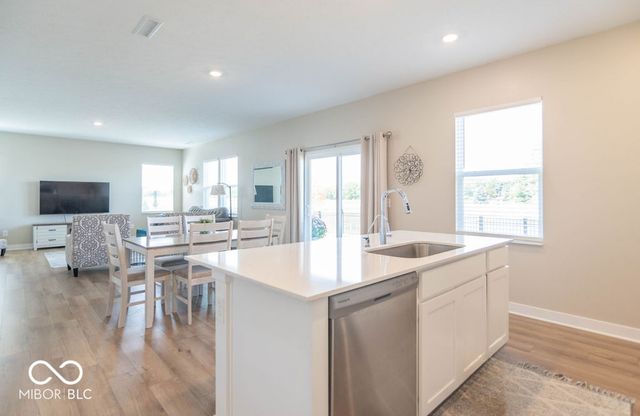 1516 Ironwood Road, Greenfield, IN 46140