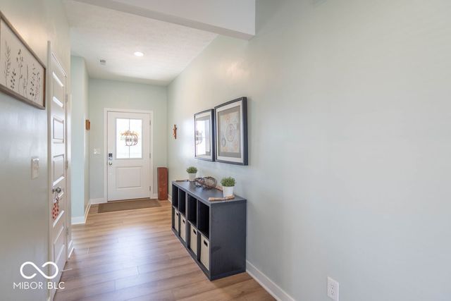 1516 Ironwood Road, Greenfield, IN 46140