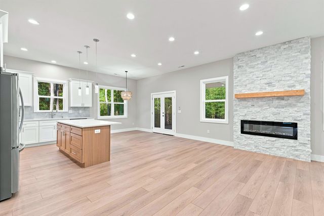 1589 SANDY FORD Road, Chesnee, SC 29323