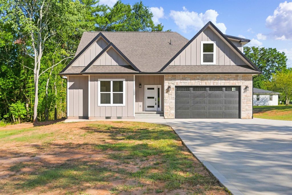 1589 SANDY FORD Road, Chesnee, SC 29323