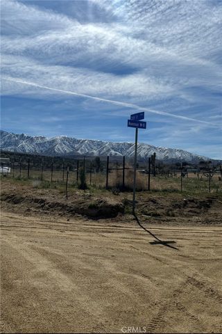 136 E Avenue W8, Pearblossom, CA 93553