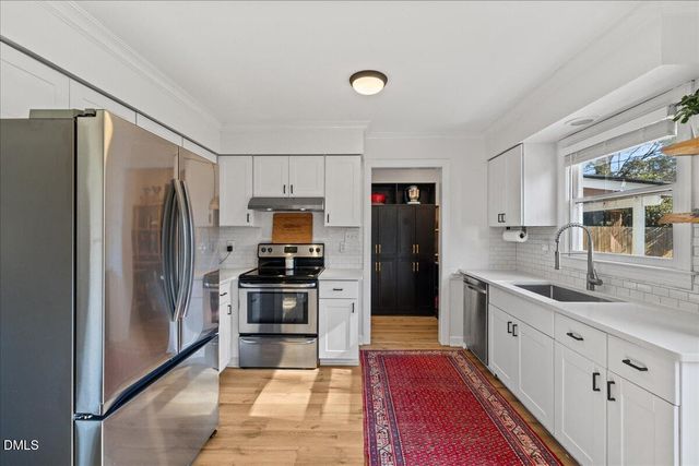 201 Pinewood Drive, Apex, NC 27502