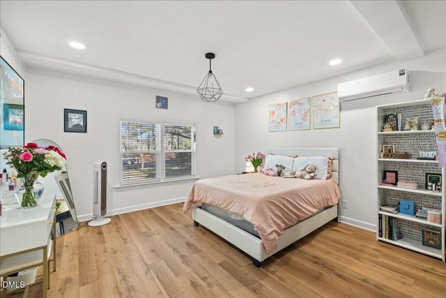 201 Pinewood Drive, Apex, NC 27502