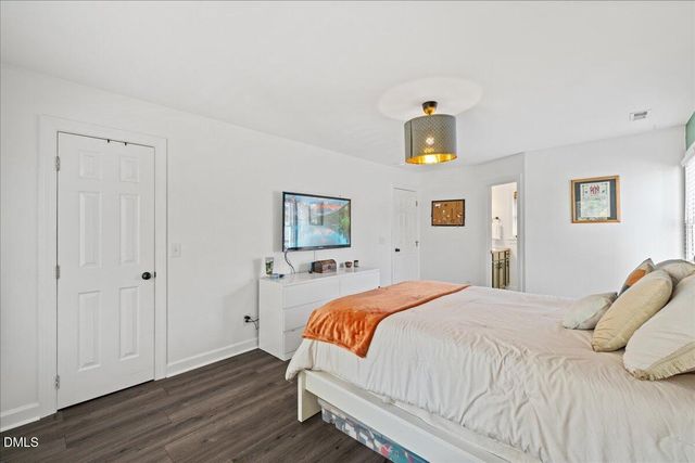 201 Pinewood Drive, Apex, NC 27502