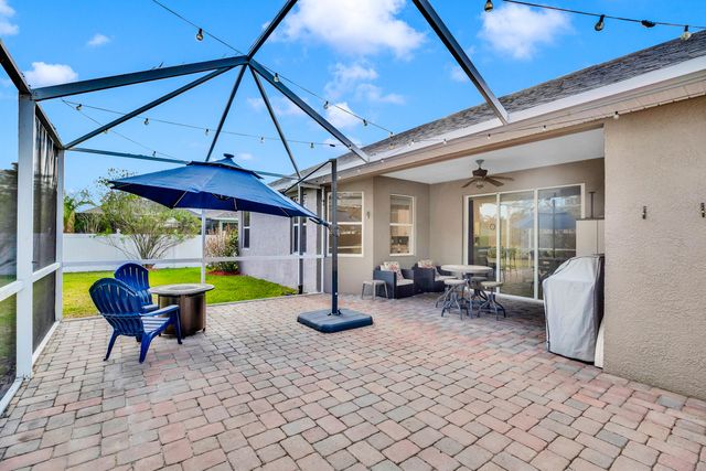 240 SW Champagne Ct Court SW, Vero Beach, FL 32968