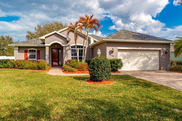 240 SW Champagne Ct Court SW, Vero Beach, FL 32968