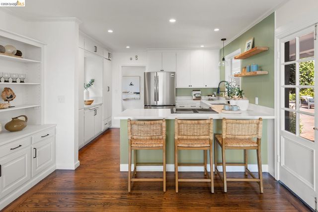 1064 Overlook Rd, Berkeley, CA 94708