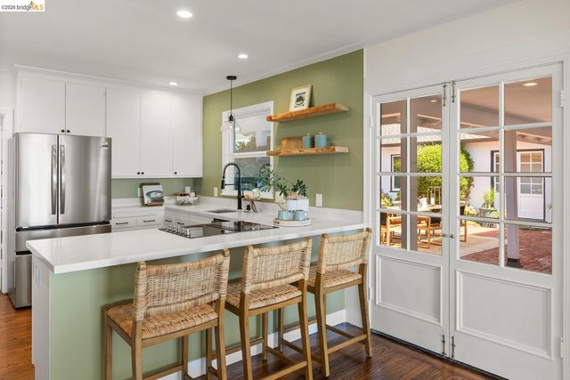 1064 Overlook Rd, Berkeley, CA 94708