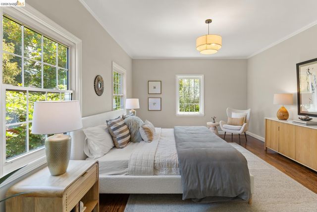 1064 Overlook Rd, Berkeley, CA 94708