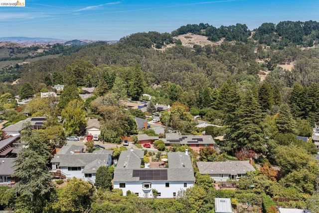 1064 Overlook Rd, Berkeley, CA 94708