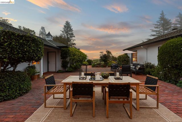 1064 Overlook Rd, Berkeley, CA 94708