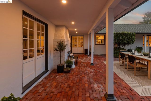 1064 Overlook Rd, Berkeley, CA 94708
