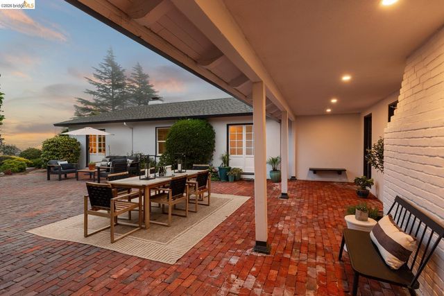 1064 Overlook Rd, Berkeley, CA 94708