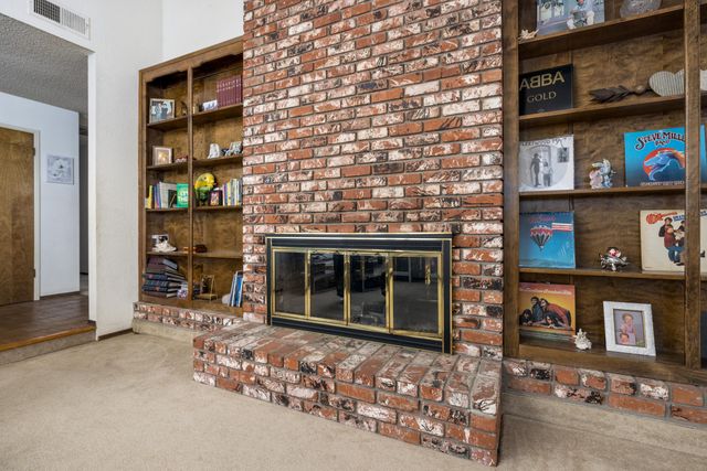 1352 N M Street, Tulare, CA 93274